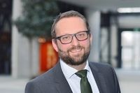 Prof. Dr. Tim Wawer hat die Professur für Energiewirtschaft an der Hochschule Osnabrück inne.