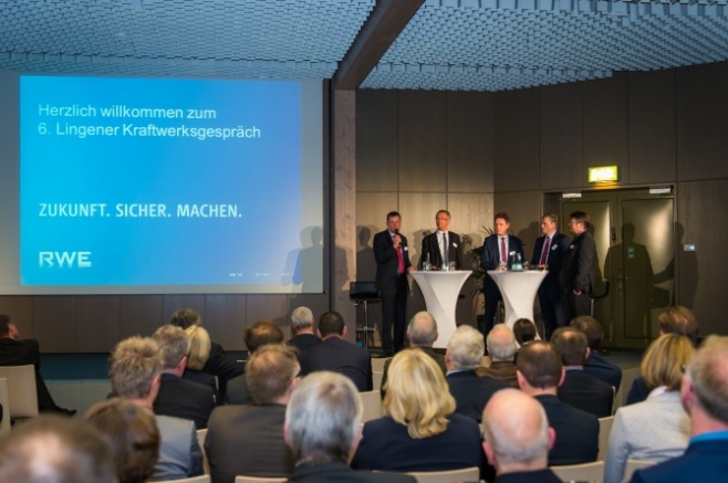 Informative Podiumsdiskussion beleuchtete verschiedene Perspektiven des Energiestandorts Lingen. Quelle: RWE, Helmut Kramer