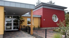 Zweisprachige Grundschule bei Rosen
