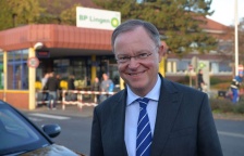 Ministerpräsident besucht Raffinerie