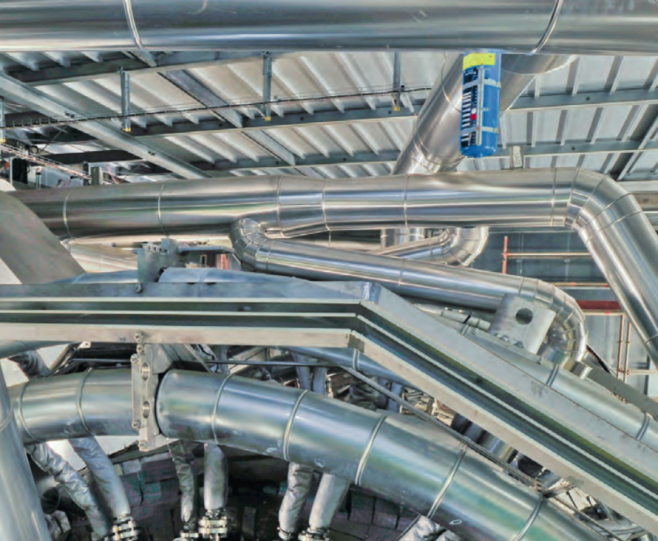 Blick ins Innere: mit den beiden Gt26-Gasturbinen ist die Gas- und Dampfkraftanlage in lingen eines der weltweit modernsten und effizientesten Gaskraftwerke.